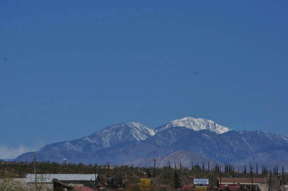As belas e grandiosas paisagens nas estradas do interior americano (sul da Califórnia - EUA)
